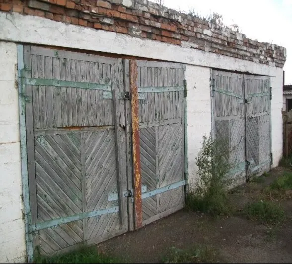 Помещение гаражного бокса на земельном участке