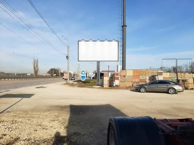 отдельно стоящая рекламная конструкция;