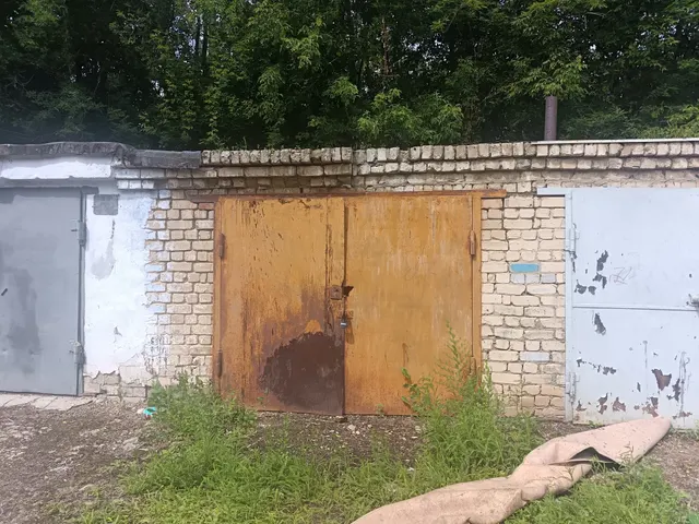 Гараж, КН 63:08:0104001:225, площадью 19,9 кв.м., местоположение: Самарская область, г. Сызрань, ул. Лермонтова, у дома №2, гараж №4, и Земельный участок, вид разрешенного использования – для гаража, КН 63:08:0104002:51, площадью 22 кв.м., местоположение: Российская Федерация, Самарская область, г.о.Сызрань, г. Сызрань