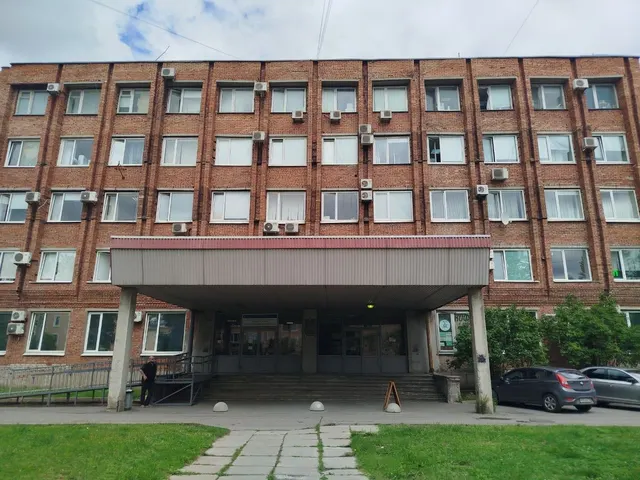 Лот №1: Имущественный комплекс, состоящий из объектов движимого (25 позиций) и недвижимого имущества (6 позиций), местоположение: г. Санкт-Петербург, пр-кт Трамвайный, д. 12, корп. 2, литера А