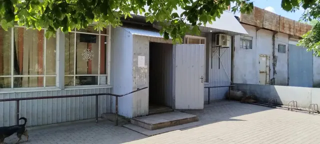 Нежилое здание площадью 52,4 кв.м, расположенного по адресу: Российская Федерация, Донецкая Народная Республика, м.о. Волновахский, с.Валерьяновка, ул. Ленина, д. 40А с кадастровым номером 93:05:0110101:452