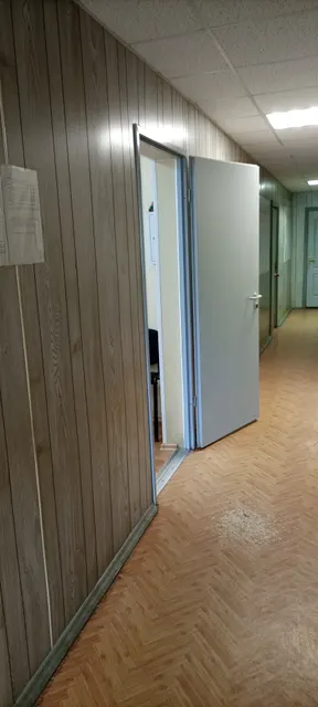 Нежилое помещение площадью 5,9 кв. м. (кадастровый номер 76:21:010302:246), расположенное по адресу: Ярославская область, г Тутаев, пр-кт 50-летия Победы, д 31, пом 9.