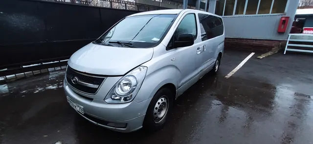 Продажа транспортного средства Легковые автомобили HYUNDAI GRAND STAREX, идентификационный номер (VIN) – KMJWAH7JP9U089556