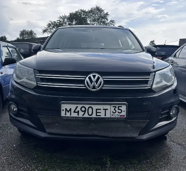 Автомобиль "Фольксваген тигуан", ГРЗ:М490ЕТ35, VIN XW8ZZZ5NZCG106141, 2011г.в., (ключи и документы отсутствуют). Залоговый.