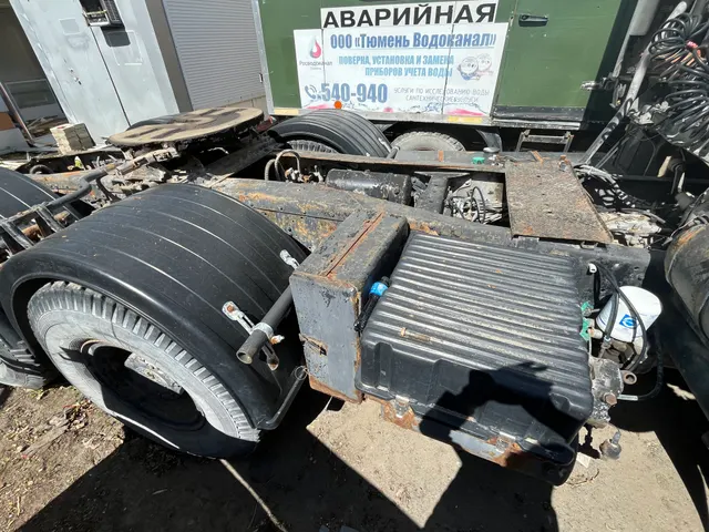 Грузовой-тягач седельный МАЗ-642205-020