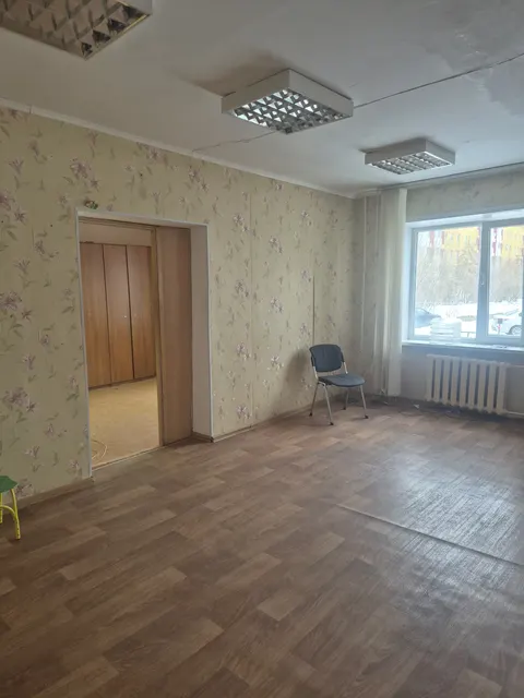 Нежилое помещение общей площадью 193,9  кв.м, кадастровый номер 89:11:020302:2109.
