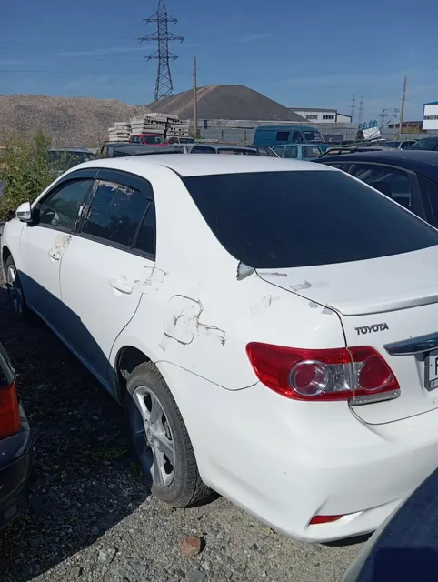 Автомобиль Toyota Corolla, г.р.з. Р559ХХ72, VIN-JTNBV56E80J092734, 2010 года. ТС обременено ЗАЛОГОМ. По общему правилу при переходе права собственности залог сохраняется в соответствии со ст. 353 ГК РФ; приобретатель имущества приобретает права и несет обязанности залогодателя. Риски, связанные с сохранением залога и возможностью обращения взыскания на предмет залога, несет приобретатель. ТС имеет ограничения ФССП на регистрационные действия (ключи и документы отсутствуют)