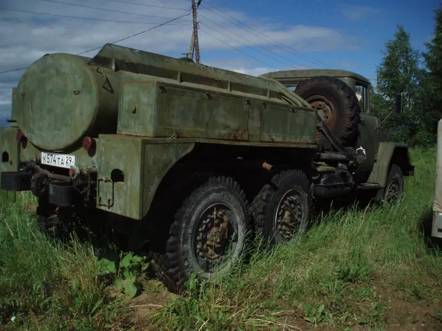 Автомобиль ЗИЛ-131 АРС14,  1972 года выпуска, цвет кузова ГОСТ Р50574-2002 СХЕМА А-6, категория С