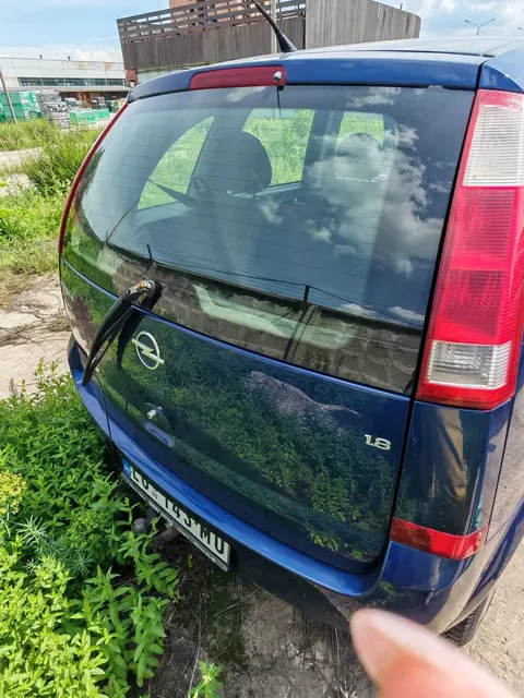 Автомобиль марки Opel Meriva VIN WOLOXCE7564038378, регистрационный знак Р.Сербия LO143-MU 2005 года, цвет синий.