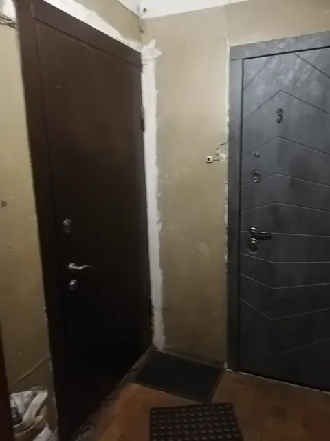 Встроенное нежилое помещение КН 47:20:0000000:11329, площадью 14,8 кв.м.,  по адресу: Ленинградская область, Кингисеппский муниципальный район, Кингисеппское городское поселение, город Кингисепп, улица Большая Советская, дом 33, пом. 5Н
