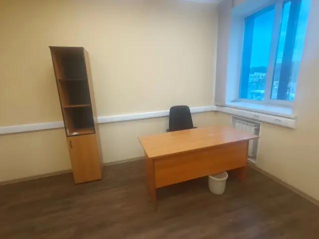 Нежилые помещения, площадью 21,7 кв.м расположенные на 3 этаже административно-бытового здания, расположенного по адресу: г. Новосибирск, ул. Кошурникова 12а. с кадастровым номером 54:35:014110: 3507.