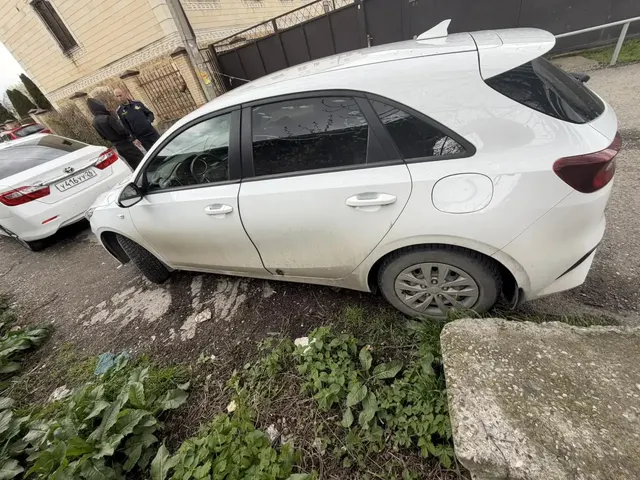 Транспортное средство марки Kia CD (Ceed), тип – легковой комби (хэтчбек), год выпуска 2018, адрес: Ставропольский край, г. Ставрополь, проезд 2 Юго-Западный, 8А.