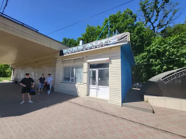 Помещение на первом этаже,  площадью 152,3  кв.м, с кадастровым номером   36:34:0000000:7005