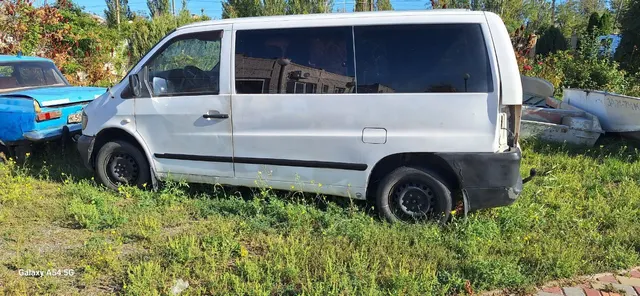 1. Автомобиль Шкода Октавиа, год выпуска не установлен, г/н Н081АК185, VIN: TMBDJ01U742924204.  2. Автомобиль MERCEDES - BENZ 110-CDI, 2003 года выпуска, г/н АР23764CE UA, № кузова WDF63809413532315.