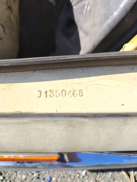 Автомобиль «ЗАЗ 968М» желтого цвета, без государственного регистрационного знака
