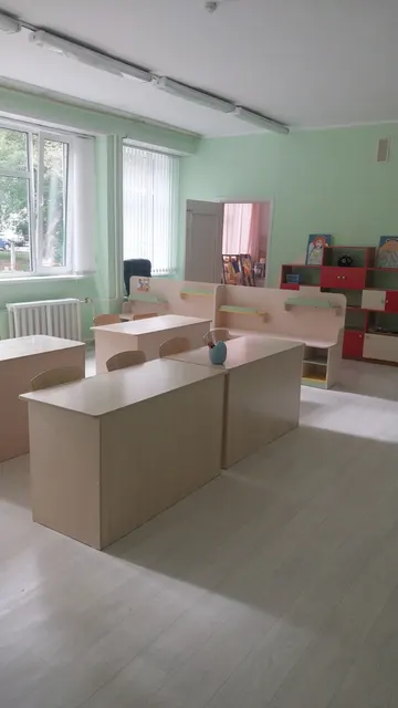Нежилые помещения общей площадью 114,5 кв.м, расположенные  на   1 этаже здания по адресу: г. Кемерово,          пр-кт Ленинградский, 45а, закрепленные на праве оперативного управления за МБДОУ №196 «Детский сад комбинированного вида».    Целевое назначение: для проведения дополнительных занятий с детьми. Режим использования: 40 часов в месяц (понедельник - пятница с 16:00 до 18:00).