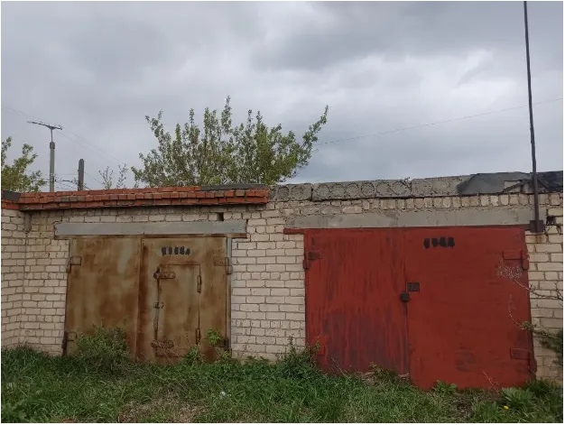 Нежилое помещение - гараж общей площадью 64,3 кв.м., с кадастровым номером 74:35:0800001:29, по адресу: Челябинская область, г. Троицк, гаражно-строительный кооператив «Станкостроитель», гараж  № 1022А