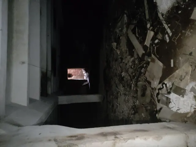 Нежилое помещение с кадастровым номером 37:24:040136:3007, площадью 3124,5 кв.м., расположенном по адресу: Ивановская область, г. Иваново, ул. Велижская, д. 60, пом. подвал: №1-7; 1 этаж: №8-27, 49-61; 2 этаж: №62-117
