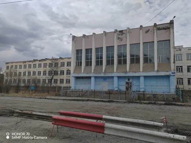 Нежилое здание