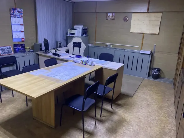 Право заключения договора аренды на нежилые помещения, расположенные в подвале нежилого здания по адресу: Архангельская область, г. Северодвинск, ул. Мира, д. 20, площадью 157,8 м2; разрешенный вид деятельности: Управление эксплуатацией жилого фонда за вознаграждение или на договорной основе (ОКВЭД 68.32.1). Кадастровый номер: 29:28:112205:102. Шаг аукциона   – 423, 50 руб.