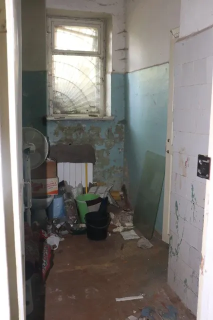 Нежилое помещение, этаж № цокольный, номера на поэтажном плане: 16-22, 24, 25, площадью 37,5 кв.м., кадастровый номер: 36:34:0505049:7999, расположенное по адресу: г. Воронеж, ул. Шендрикова, д. 2, назначение использования – деятельность, не запрещенная законом*