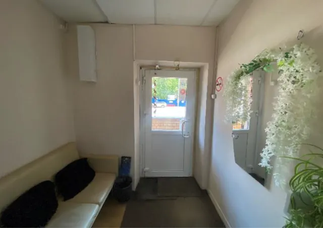 Объект аренды, площадь 57,0 кв. м, номера на поэтажном плане: этаж 1, пом. XI, ком. 17а, 17б, 17в, 17г, 21, 22, 23, 24, адрес (местонахождение) объекта: Российская Федерация, город Москва, вн.тер.г. муниципальный округ Новогиреево, улица Новогиреевская, дом 54, помещение 11/1
