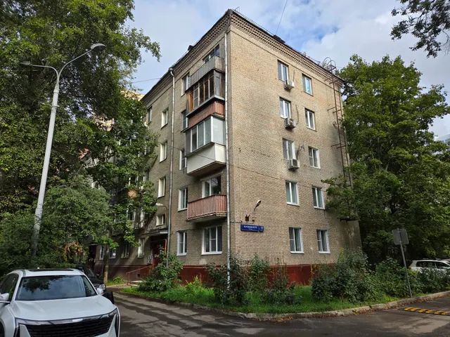 Продажа имущества, находящегося в собственности города Москвы, жилое помещение по адресу:  г. Москва, ул. Черняховского, д. 17, корп. 3, кв. 93, площадью 73,4 кв.м, (этаж №1), кадастровый номер: 77:09:0004006:6188