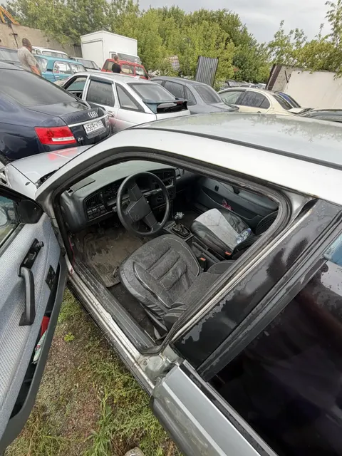 Автомобиль Volkswagen Passat CL, 1989 г.в.