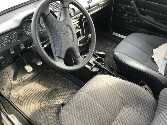 Реализация по прямому назначению:1.Автомобиль ВАЗ 2106 г/з М830НА54 , кузов № ХТА 210610У3751916, 1996 г.в (документы, ключи отсутствуют). 2. Автомобиль HYUNDAI SONATA, ГРЗ М036НХ 54 VIN: X7MEN41FP7M024151( ключи, документы отсутствуют). 3.Автомобиль ВАЗ 21093, 1996 г.в, ГРЗ Р588ОК154, VIN XTA 210930V2001291 (задняя дверь другого цвета, ключи в наличии, документы отсутствуют).4.Автомобиль ВАЗ 21093, ГРЗ 576 КС 42 , кузов № XTA210900J0247111 ,1990 г.в.(ключи, документы отсутствуют)