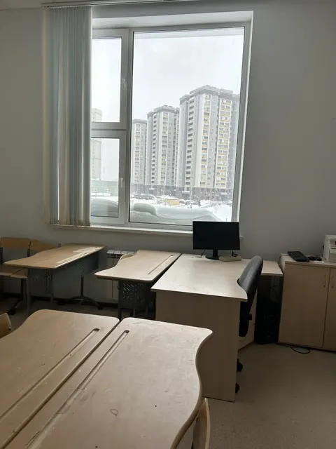 нежилое помещение площадью 36,8 кв.м. расположенное на 3-м этаже, поз.71,  режим занятий: 59 часов в месяц; для проведения занятий по робототехнике;