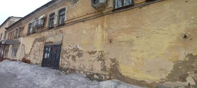 Нежилое помещение в здании по адресу: Кировская область, г. Слободской, ул. Советская, д.66