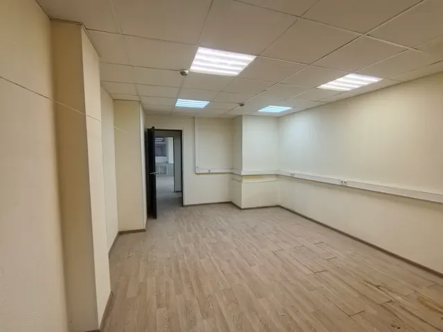 Продажа имущества, находящегося в собственности города Москвы, нежилое помещение по адресу: г. Москва, ул. Пятницкая, д. 20, стр. 2 общей площадью 254,7 кв. м, кадастровый номер: 77:01:0002005:2221