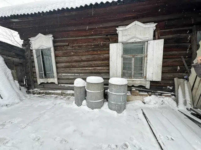 Здание, назначение - жилой дом, площадью 29,7 кв.м, количество этажей: 1, в том числе подземных 0, кадастровый номер: 38:09:011704:1784.