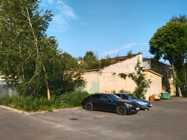 Здание, расположенное по адресу: г. Санкт-Петербург, набережная Бумажного канала, дом 12, литера Г-Д, и земельный участок, расположенный по адресу: г. Санкт-Петербург, набережная Бумажного канала, дом 12, литера Г, находящиеся в государственной собственности Санкт-Петербурга