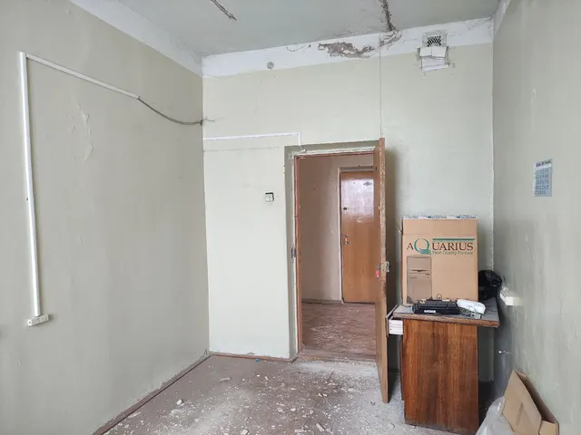 Нежилое помещение с кадастровым номером 37:08:050307:361, площадью 45,2 кв.м., расположенное по адресу: Ивановская область, р-н Комсомольский, г. Комсомольск, ул. Люлина, д. 16, пом. 72-74 (3 этаж, лит.А)