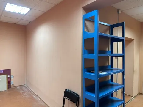 Нежилое помещение с кадастровым номером 37:28:030212:477, площадью 74,8 кв.м., расположенное по адресу: Ивановская область, город Шуя, улица Советская, дом 49, 2 этаж, помещения 1,2,8,9