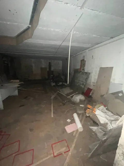 нежилое помещение с кадастровым номером 43:40:000429:1860 по адресу: Российская Федерация, Кировская область, г.о. город Киров, г. Киров,  ул. Комсомольская, д. 39, помещ. 1017.