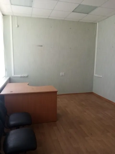 Нежилое помещение с кадастровым номером 34:07:080002:14888, площадью 96 кв.м  реестровый номер федерального имущества П13360000335, по адресу: Волгоградская область, Жирновский район, г. Жирновск, ул. Кирова, д. 1