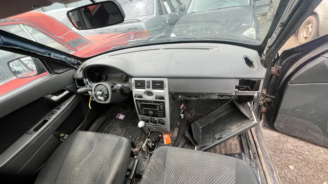 Автомобиль марки LADA 217030 Lada Priora, 2013 г/в, г/н А 083 ВК 156, VIN XTA217030D0D0442644, в кузове синего цвета