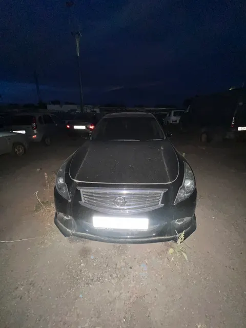 Легковой автомобиль "NISSAN SKYLINE", 2011 г/в, VIN V36-500943, объем двигателя 2490 куб.см, г/н Е 109 НН АВН, ключ