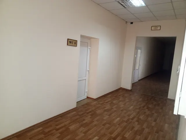 Нежилое помещение, площадью 437,3 кв.м., расположенное по адресу: РФ, ДНР, г. о. Донецк, г. Донецк, ул. Челюскинцев, д.198Б, кадастровый номер: 93:27:0010442:532