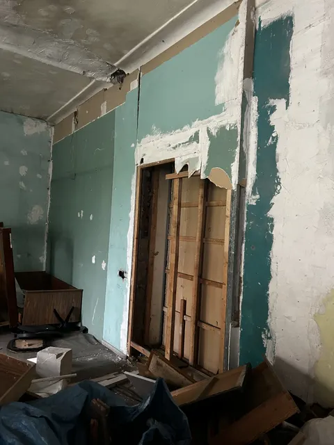 Нежилое помещение общей площадью 68,8 кв.м, с кадастровым номером 42:32:0101019:6711, расположенное по адресу: обл. Кемеровская, Прокопьевский городской округ, г. Прокопьевск, ул. Карла Либкнехта, д 4, пом 11п