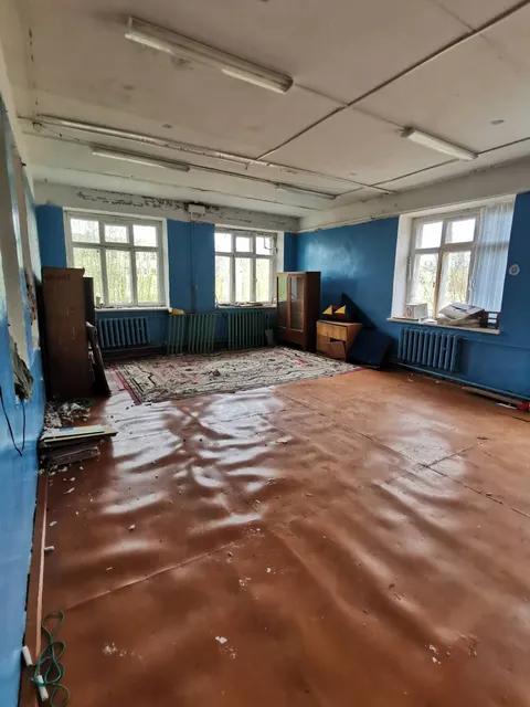 Нежилое здание, по адресу: Ярославская область, р-н. Некоузский, с. Новинское, д. 74, с земельным участком
