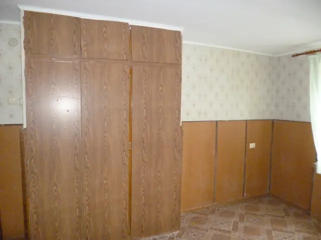 Помещение: нежилое помещение, назначение: нежилое, площадь              35,2 кв.м, этаж № 01, расположенное по адресу: Орловская область, г. Орёл,   ул. Ливенская, д. 48, пом. 167