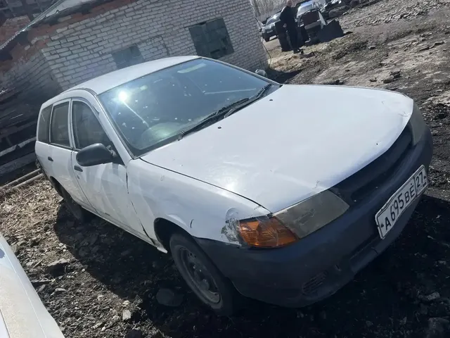 Автомобиль марки Nissan AD, г/н A695BE27 ,2001 г.в., № кузова VY11202040