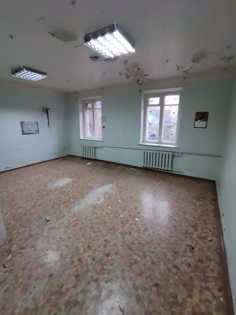 Имущество, находящееся в собственности Ярославской области, расположенное по адресу:  Ярославская область, Даниловский р-н, Середской сельский округ, с. Середа, ул. Горького, д.10, пом. 1-10