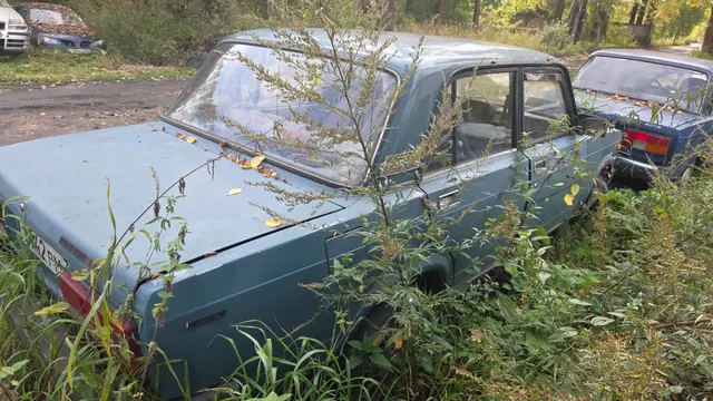 Автомобиль марки ВАЗ 2107, легковой седан, ГЗ В942РМ35,VIN № X7D21070040035473, 2004 г.в., двигатель № 7770965, кузов XTA21070041950912, цвет серо-синий