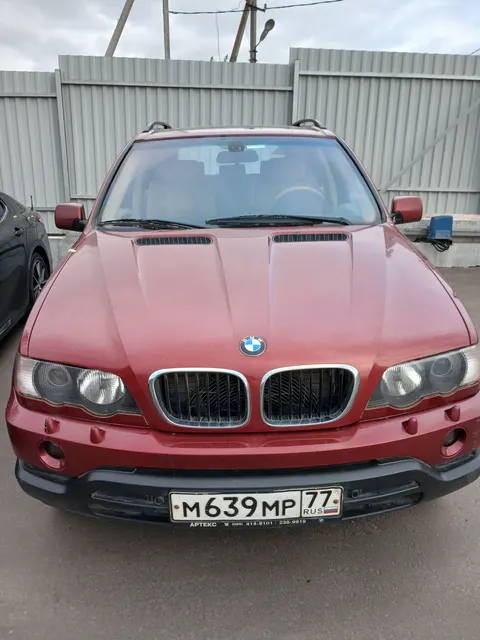 Легковой автомобиль BMW X5, 2002 года выпуска, идентификационный номер (VIN): WBAFA51020LM38890, № кузова (прицепа): WBAFA51020LM38890, шасси (рамы): отсутствует, мощность двигателя: 231 л.с., 170 кВт, объем двигателя: 2979 куб.см, цвет: вишневый, гос. номер М639МР77