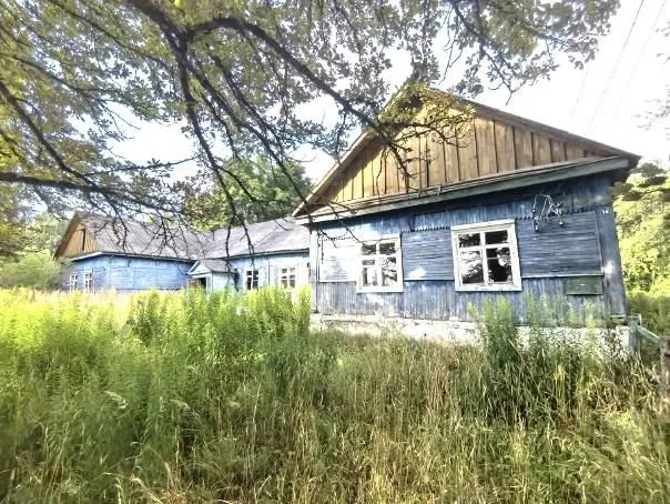 нежилое здание и земельный участок