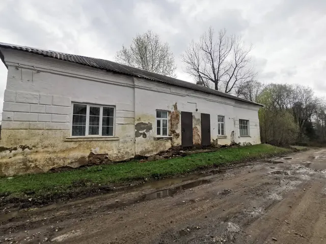 Нежилое здание по адресу: Ярославская область, Некоузский район, с/о Новинский, с Новинское, д 78